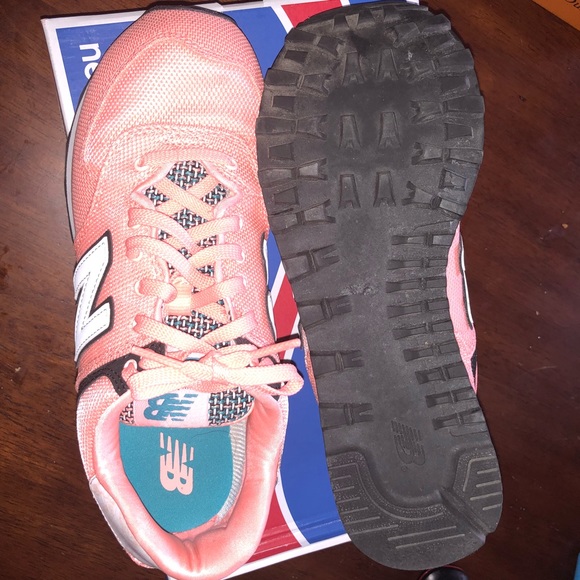 New Balance - Picture 4 of 4